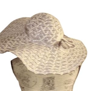 NWOT Floppy Woven Sun Hat